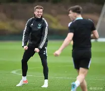 阿森纳训练开放日;赛前远射贴柱引欢呼;社区盾在即;训练强度明显提升的简单介绍 阿森纳训练开放日;赛前远射贴柱引欢呼;社区盾在即;训练强度明显提升的简单介绍