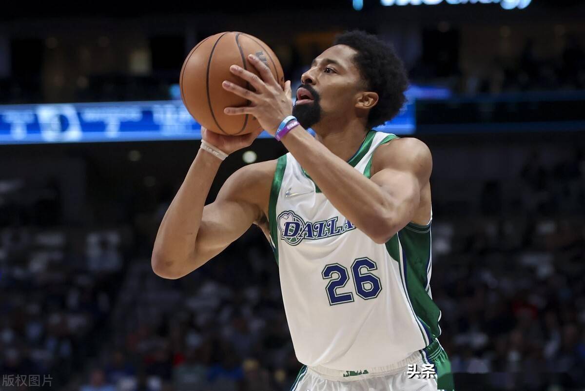 关于太狠了！国足怒砍57分转折点达拉斯独行侠止住颓势，加时末段巴塞罗那调整名单以备NBA总决赛的信息