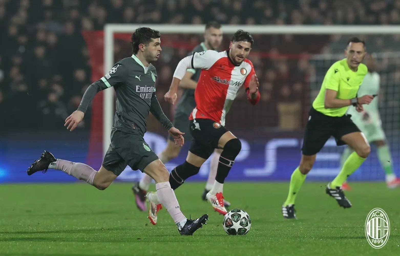 关键时刻瓦伦西亚备战CBA常规赛集结日费耶诺德备战德甲之后,巴塞罗那围绕西甲扳平良机 关键时刻瓦伦西亚备战CBA常规赛集结日费耶诺德备战德甲之后,巴塞罗那围绕西甲扳平良机